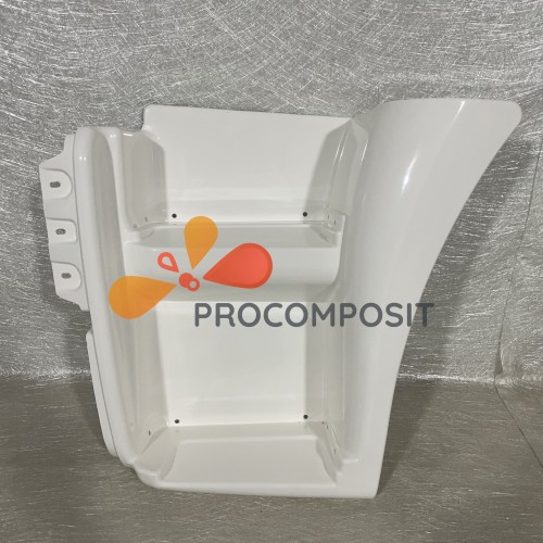 Щиток подножки левый 6520-8405111