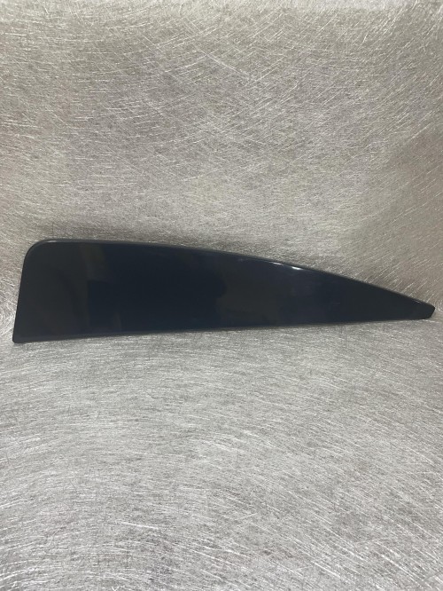 Дополнительная секция верхней части спойлера правая 2558661